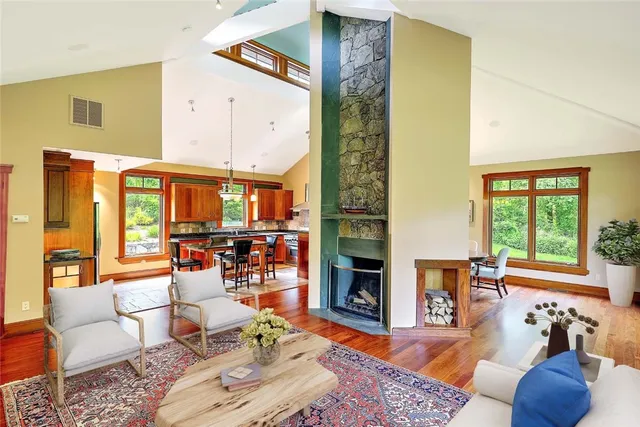 $2,850,000 | 13 No Bottom Ridge Road, Westerly, RI 02891