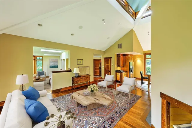 $2,850,000 | 13 No Bottom Ridge Road, Westerly, RI 02891