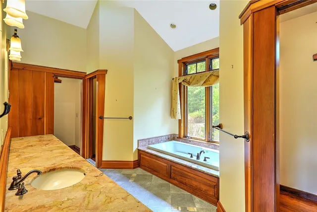 $2,850,000 | 13 No Bottom Ridge Road, Westerly, RI 02891