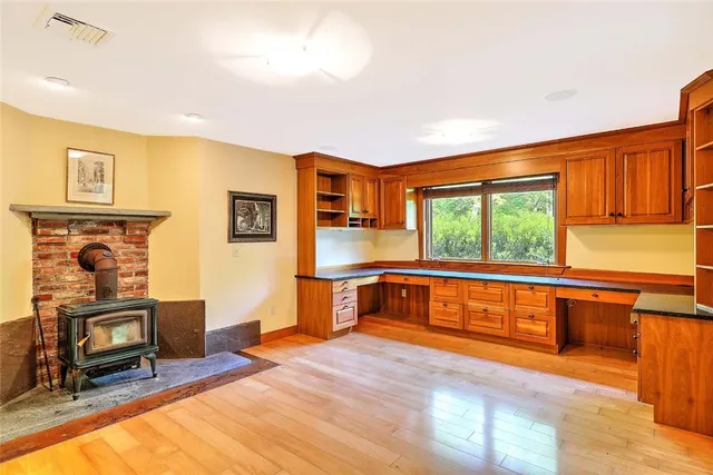 $2,850,000 | 13 No Bottom Ridge Road, Westerly, RI 02891