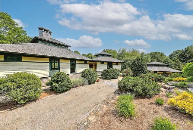 $2,850,000 | 13 No Bottom Ridge Road, Westerly, RI 02891