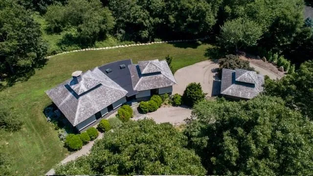$2,850,000 | 13 No Bottom Ridge Road, Westerly, RI 02891