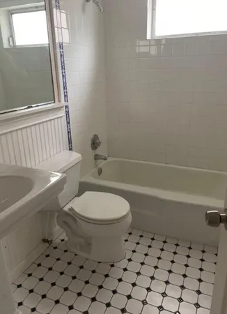 $1,900 | 2461 Southwest 82nd Avenue, Davie, FL 33324