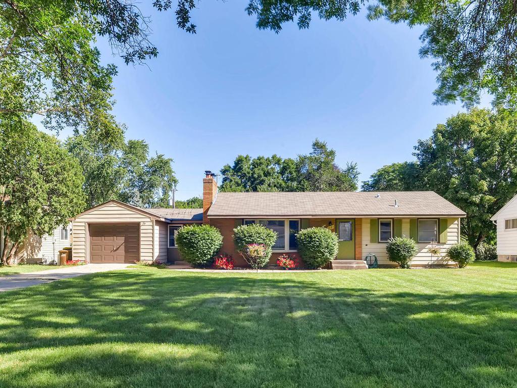 2121 Roth Place White Bear Lake, MN 55110 - Photo 1 of 1 Gallery Image 1