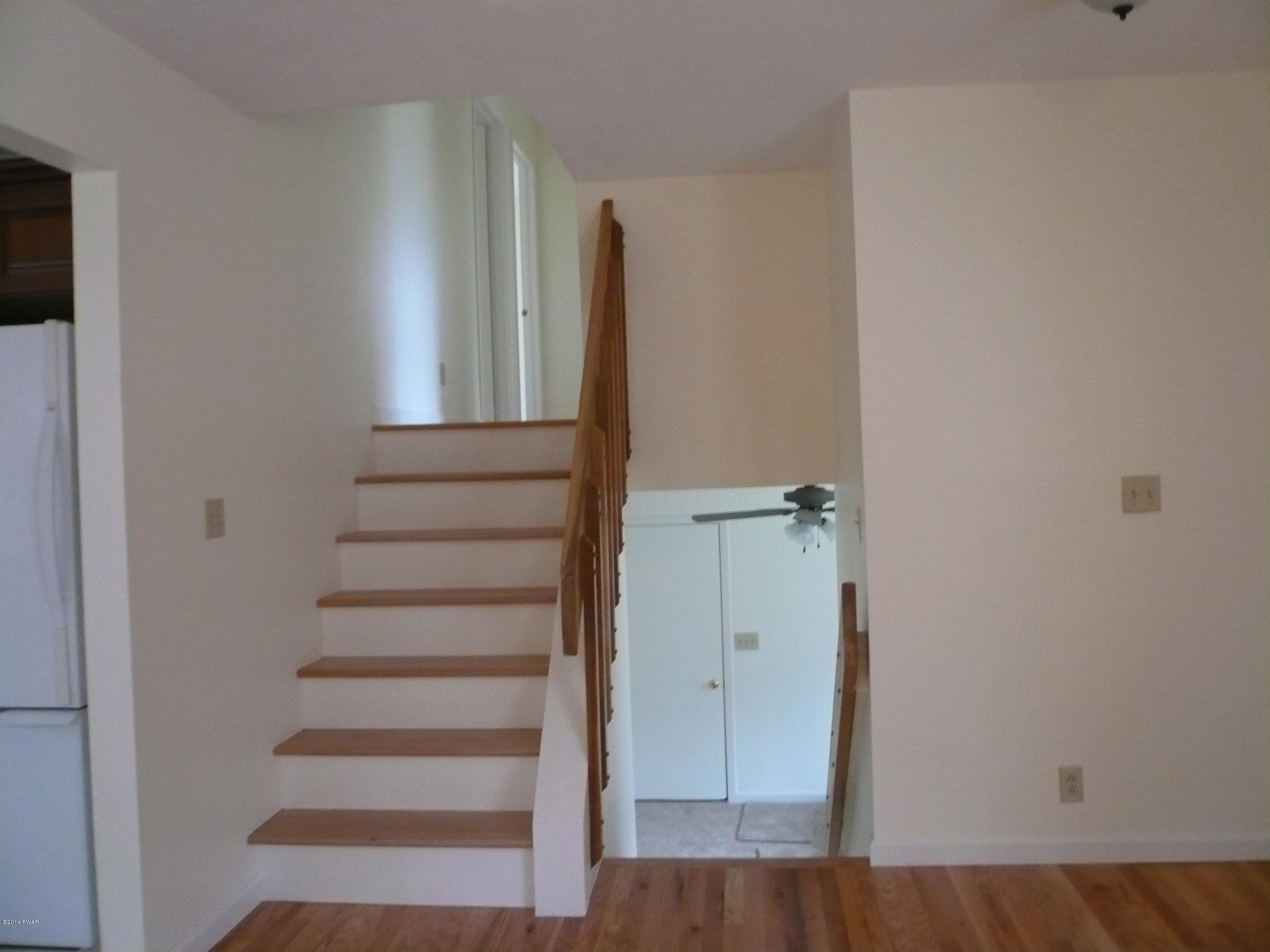 64 Spring Court Bushkill, PA 18324 - Photo 6 of 20