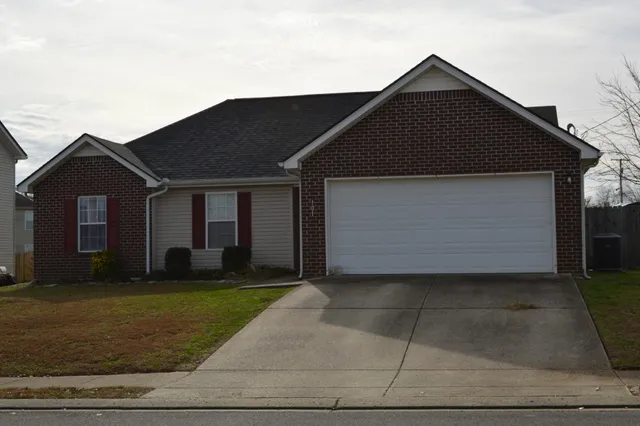 $315,000 | 101 Berele Shepsele Lane, La Vergne, TN 37086