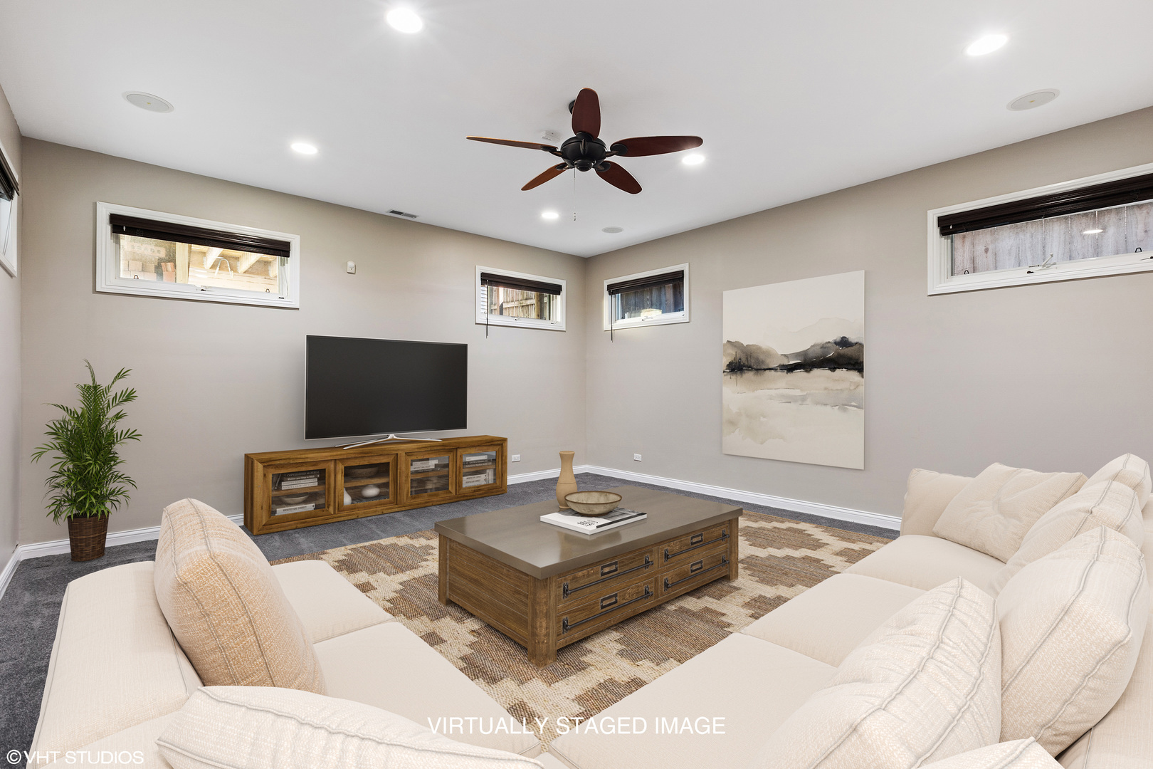 2038 West Race Avenue Chicago, IL 60612 - Photo 21 of 35 a living room with furniture and a flat screen tv