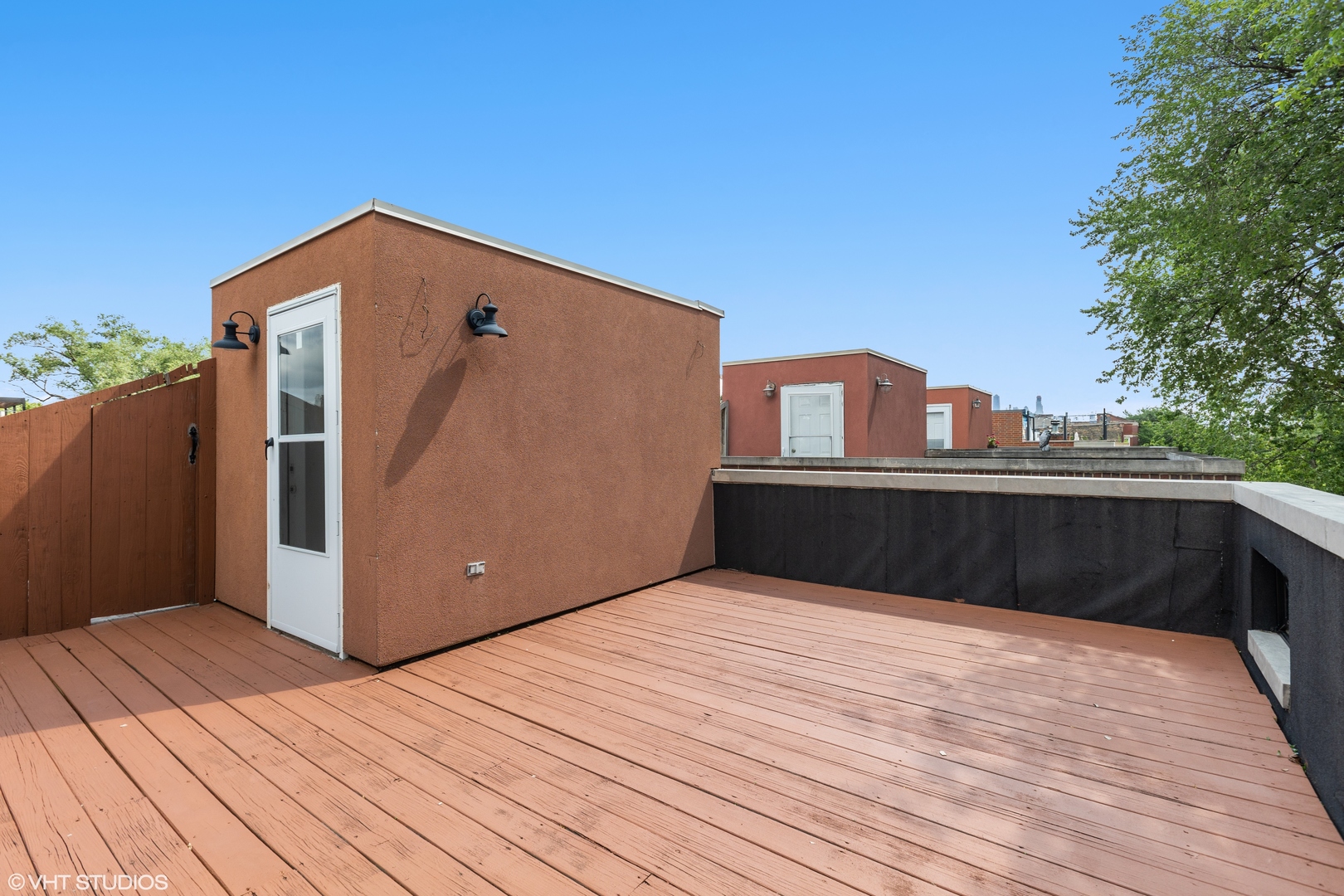 2038 West Race Avenue Chicago, IL 60612 - Photo 29 of 35 a balcony view with wooden floor
