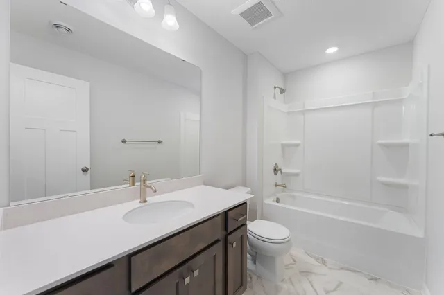 $474,990 | 1117 Annacotte Lane, Rosemount, MN 55068