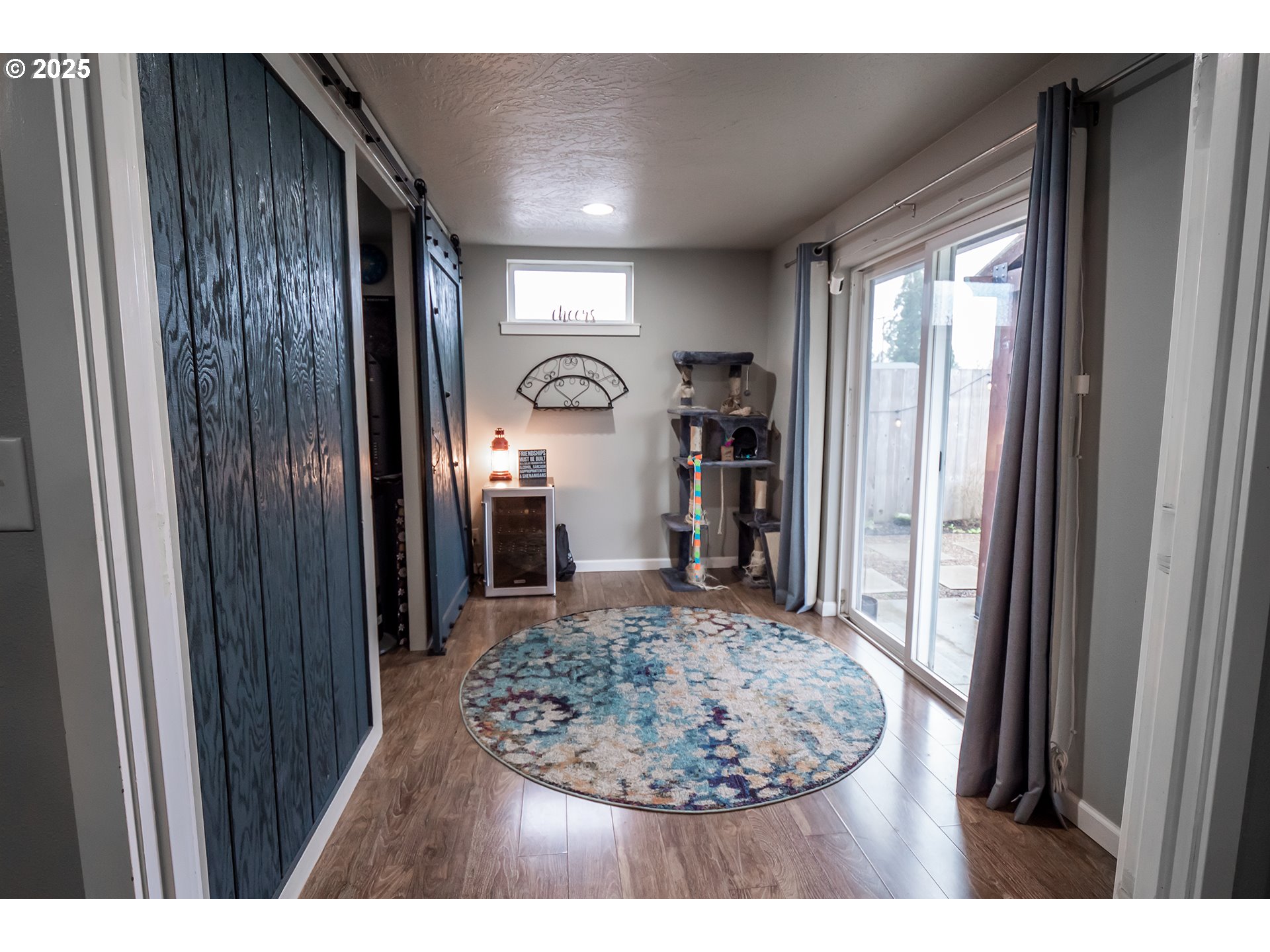 732 53rd Street Springfield, OR 97478 - Photo 21 of 27 a view of a livingroom with furniture and window