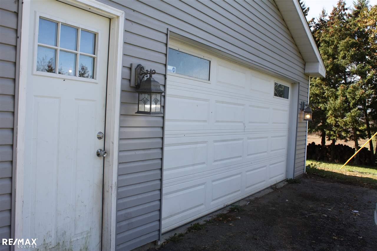 4882 Diehl Road Metamora, MI 48455 - Photo 9 of 83 31334139-8.JPG