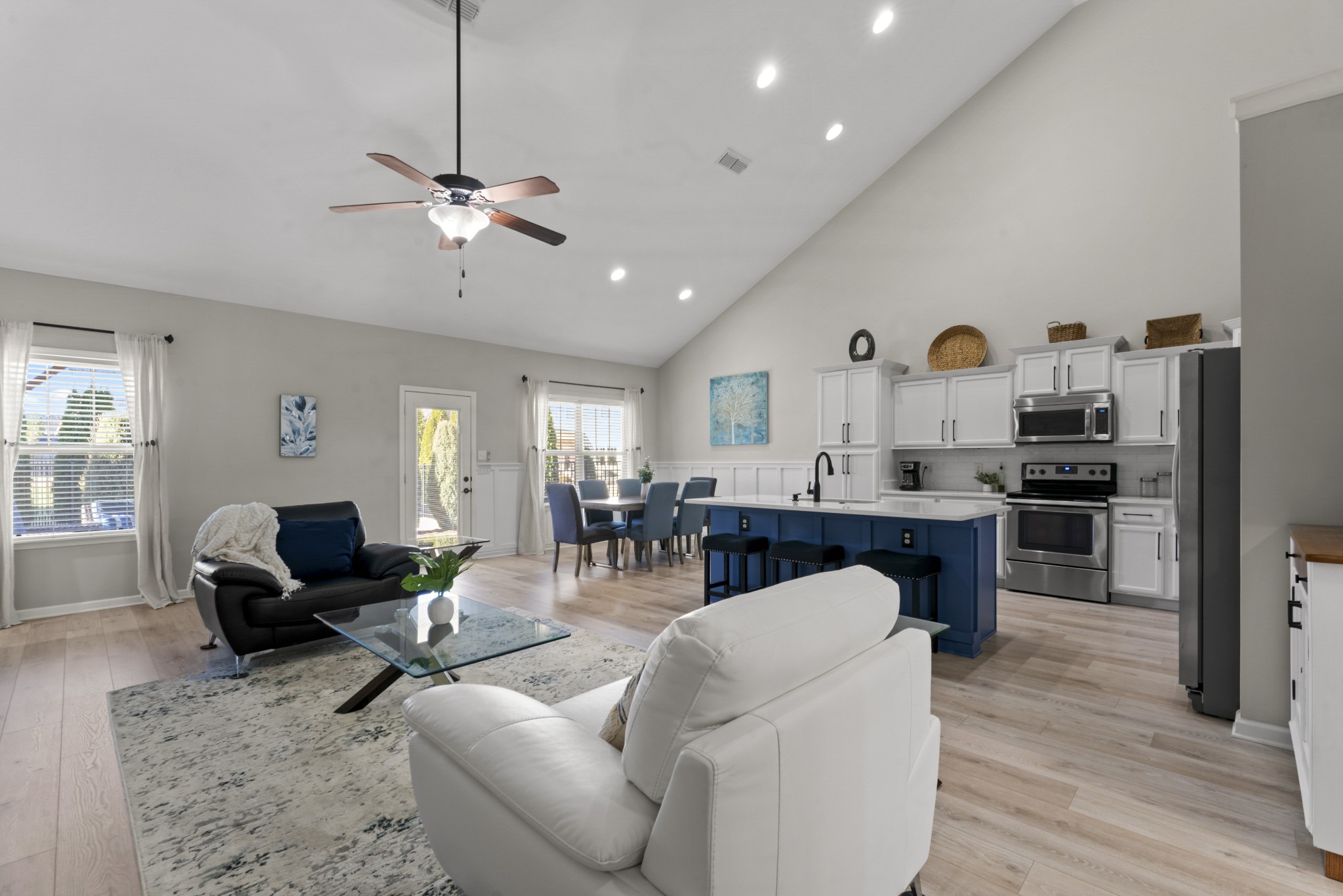 4425 Maximillion Circle Murfreesboro, TN 37128 - Photo 5 of 44 a living room with furniture a flat screen tv and a window