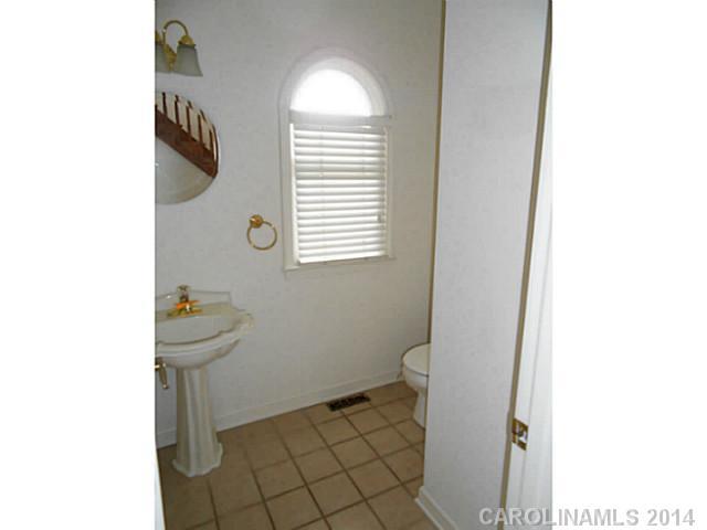 11445 Terrill Ridge Drive Davidson, NC 28036 - Photo 9 of 16 Gallery Image 9