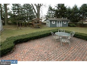1319 Dill Road Havertown, PA 19083 - Photo 10 of 12 Exterior Back