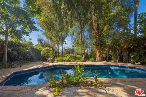$1,899,000 | 11325 Sunshine Terrace, Studio City, CA 91604