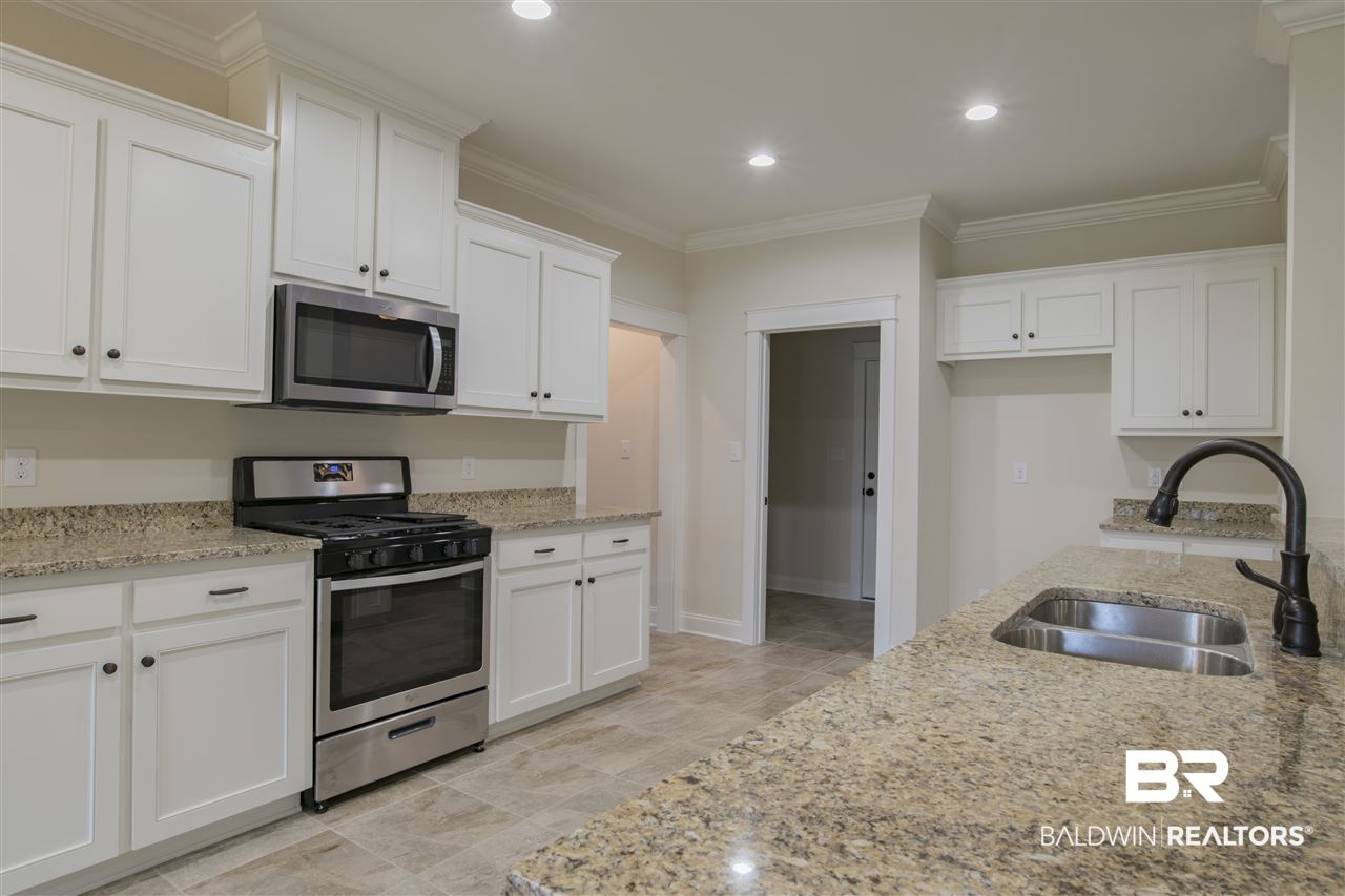 12081 Aurora Way Daphne, AL 36527 - Photo 9 of 36
