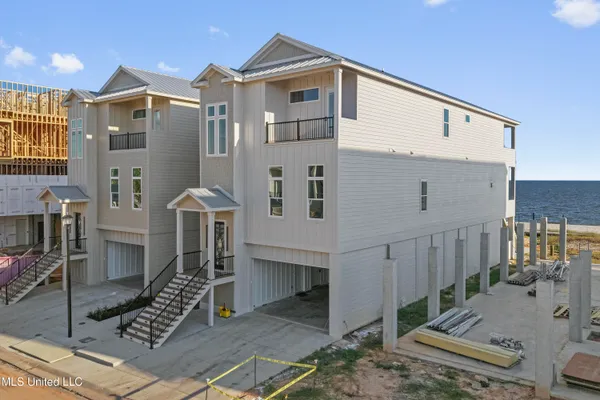 $1,998,000 | 1853 Beach Boulevard, Biloxi, MS 39531