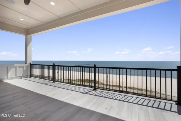 $1,998,000 | 1853 Beach Boulevard, Biloxi, MS 39531