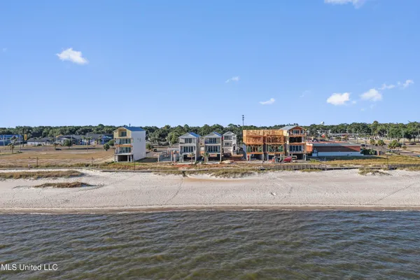$1,998,000 | 1853 Beach Boulevard, Biloxi, MS 39531