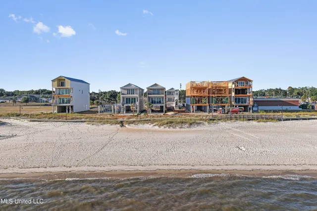 $1,998,000 | 1853 Beach Boulevard, Biloxi, MS 39531