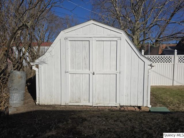 81 West 3rd Street Dallas City, IL 62330 - Photo 18 of 24