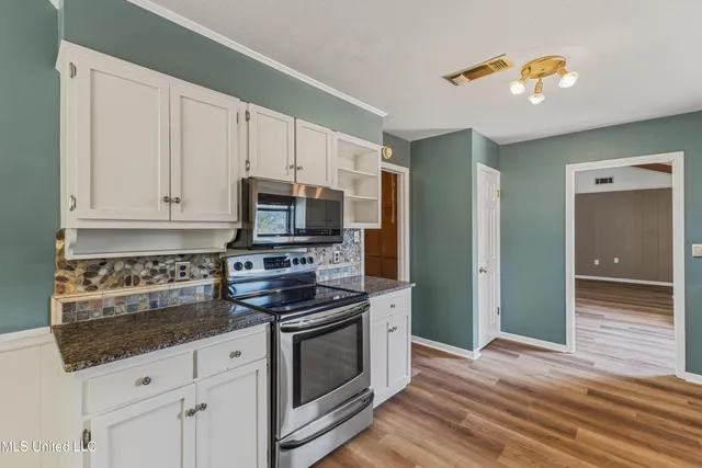 $275,000 | 102 Little John Drive, Petal, MS 39465