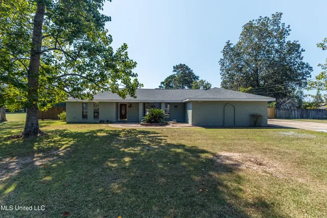 $275,000 | 102 Little John Drive, Petal, MS 39465