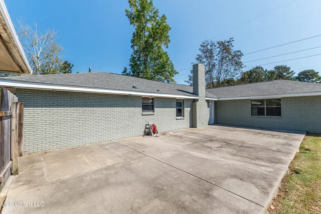 $275,000 | 102 Little John Drive, Petal, MS 39465