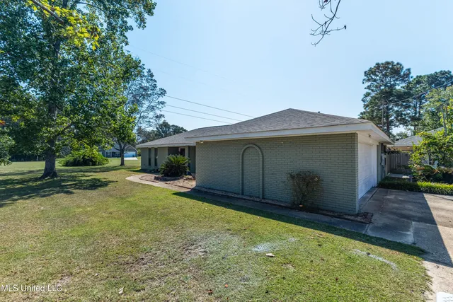 $275,000 | 102 Little John Drive, Petal, MS 39465
