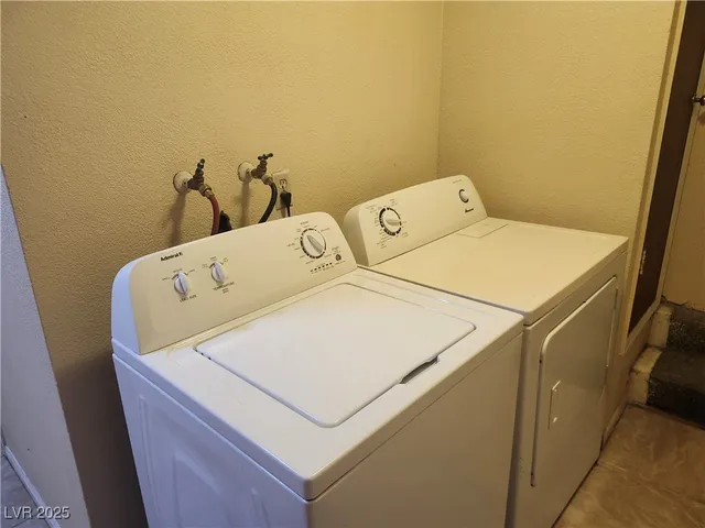 $1,900 | 103 South Mallard Street, Las Vegas, NV 89107