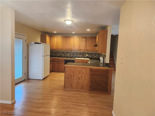 $1,900 | 103 South Mallard Street, Las Vegas, NV 89107