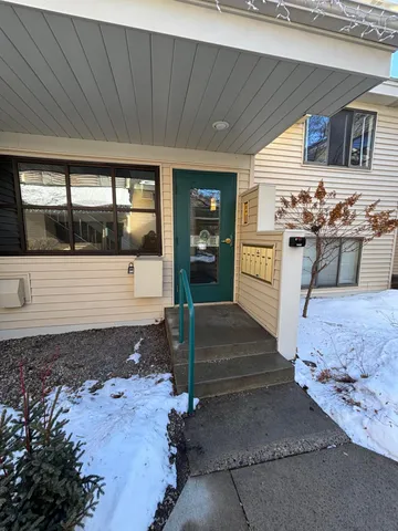 $225,680 | 7625 Edinborough Way, Unit 2318, Edina, MN 55435