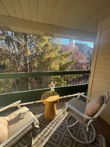 $225,680 | 7625 Edinborough Way, Unit 2318, Edina, MN 55435