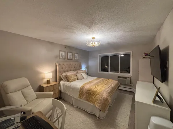 $225,680 | 7625 Edinborough Way, Unit 2318, Edina, MN 55435