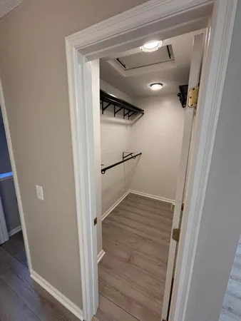 $225,680 | 7625 Edinborough Way, Unit 2318, Edina, MN 55435
