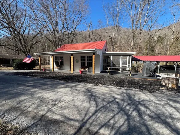 $275,000 | 138 Cooper Lane, Smithville, TN 37166