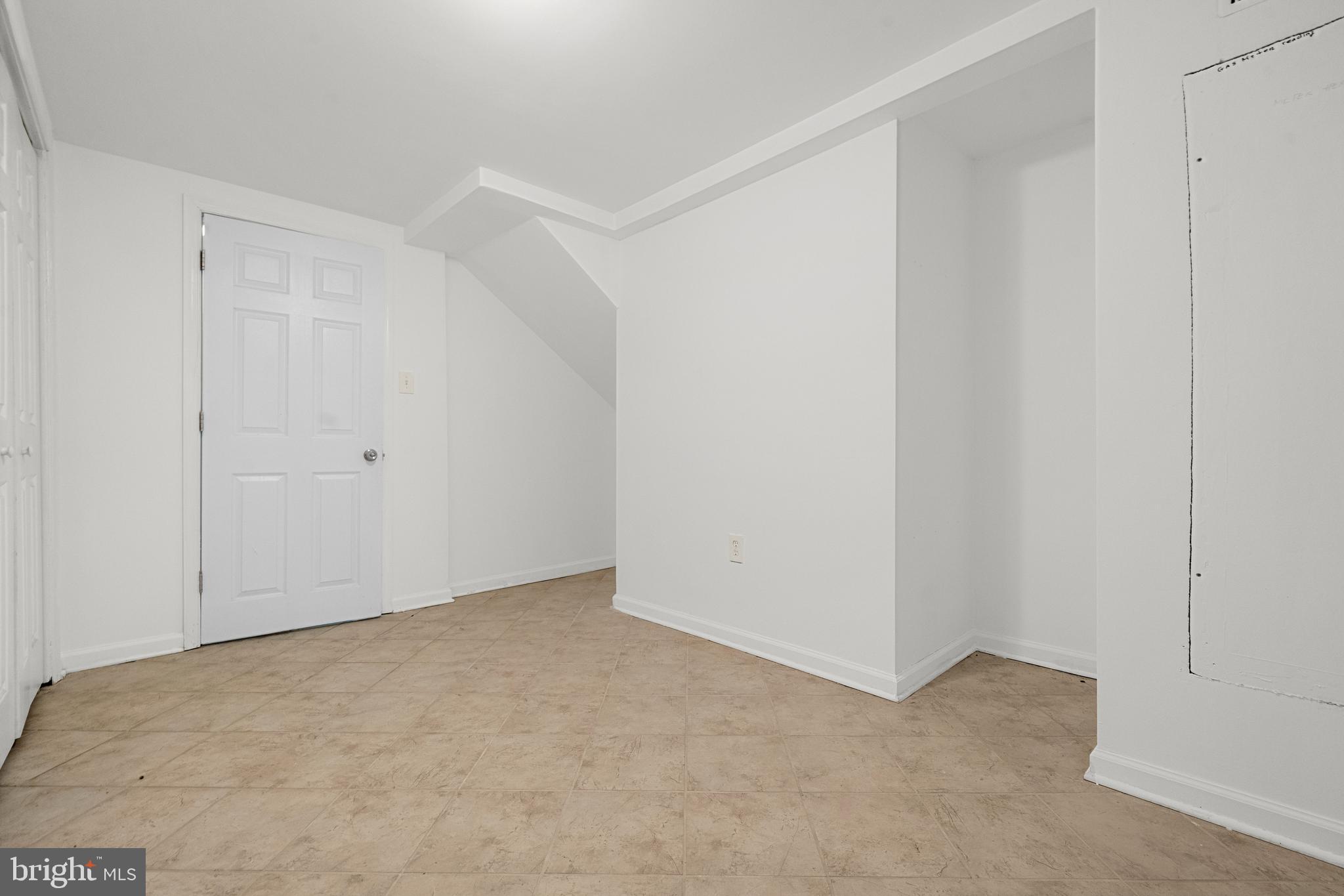 5505 Heming Avenue Springfield, VA 22151 - Photo 26 of 37 a view of an empty room