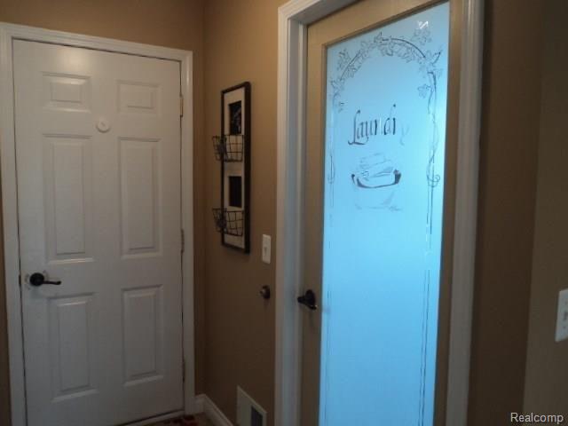 7621 Cribbins Road Avoca, MI 48006 - Photo 39 of 46 DSC02056.jpg