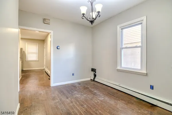 $1,800 | 412 South 7th Street, Unit 1, Newark, NJ 07103