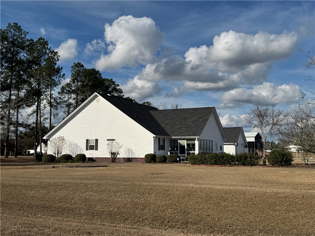5710 Wooddell Ridge Road Waycross, GA 31503 - Photo 22 of 35 Back yard view