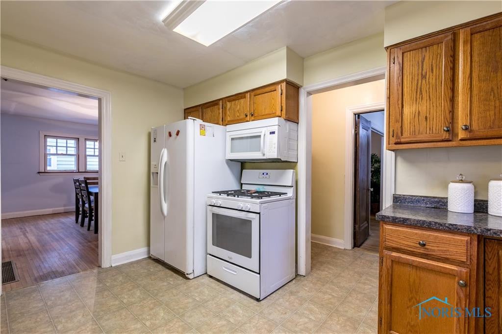 2544 Secor Road Toledo, OH 43606 - Photo 18 of 35 Gallery Image 18