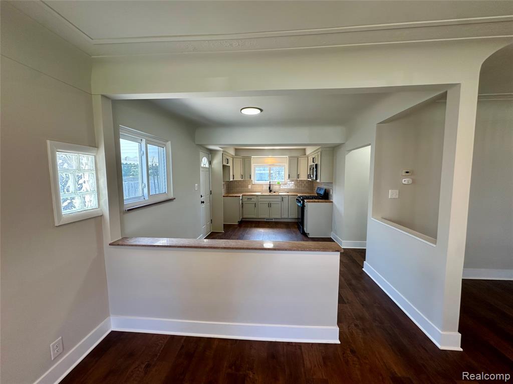 7254 Gerald Avenue Warren, MI 48092 - Photo 6 of 25
