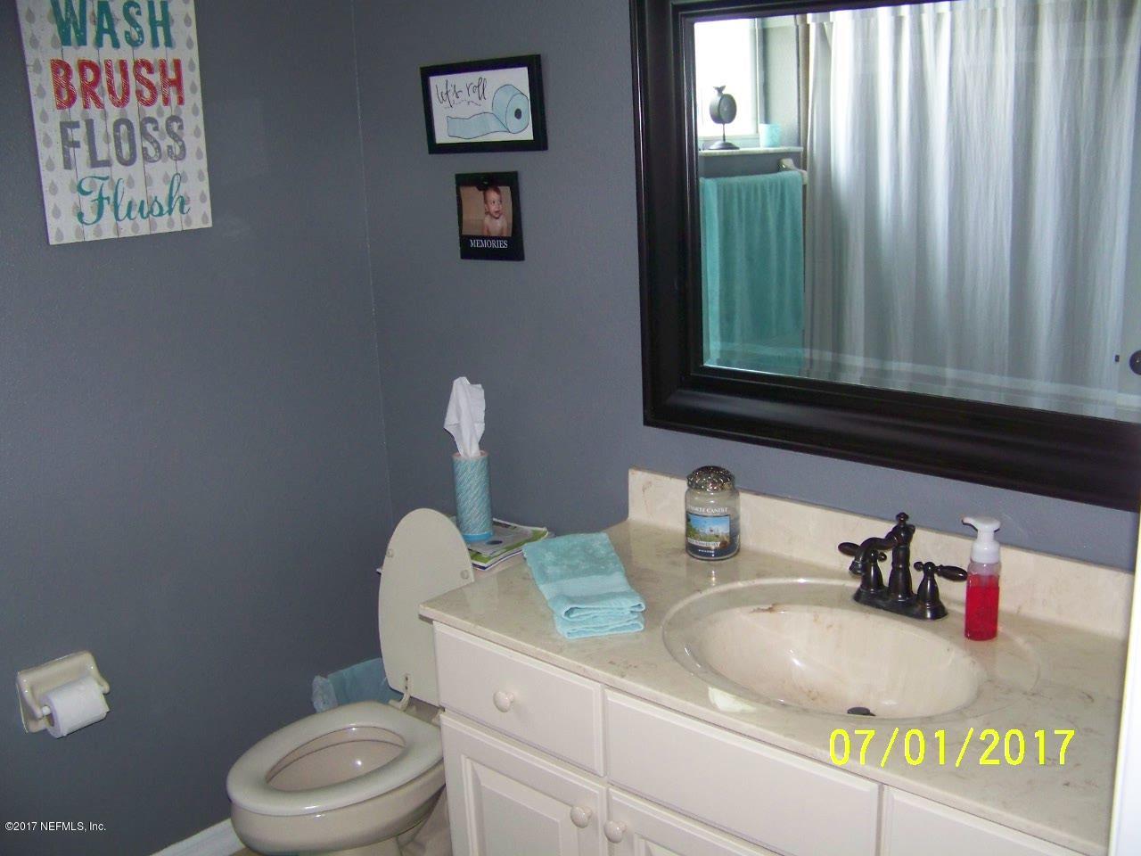 146 Raintree Circle Palm Coast, FL 32164 - Photo 13 of 18 Bathroom 2