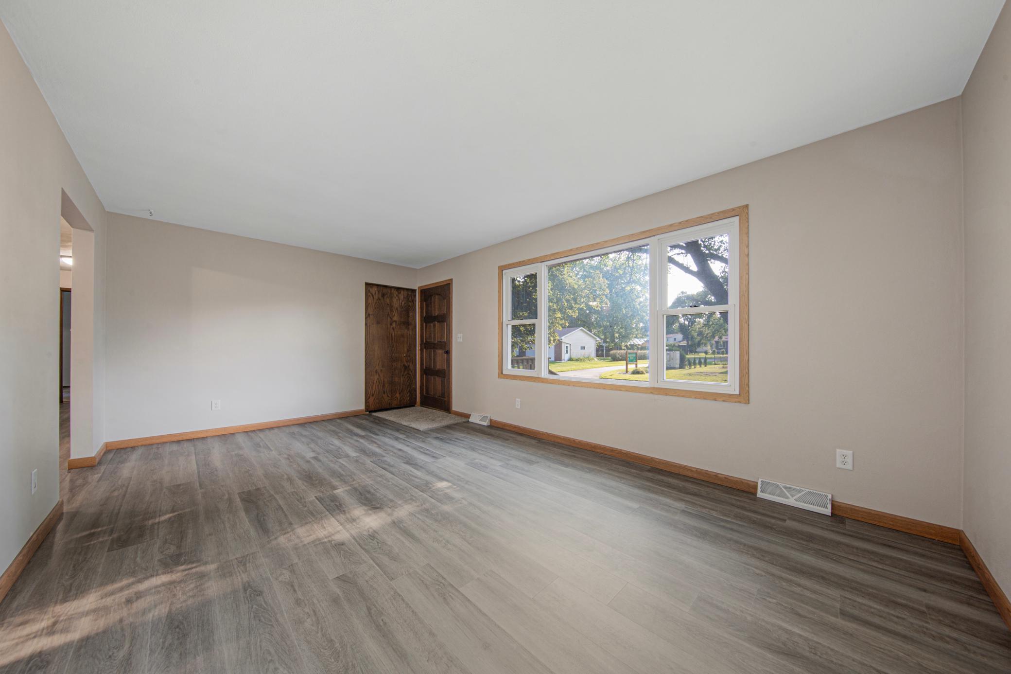 1209 7th Street Southeast Waseca, MN 56093 - Photo 13 of 35 Gallery Image 13