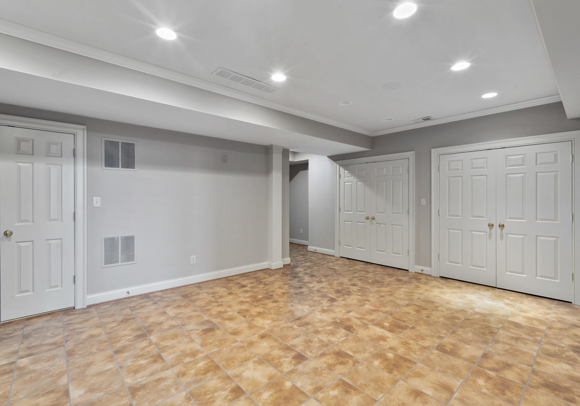651 Johnston Road Lexington, KY 40511 - Photo 48 of 74 48-2-44