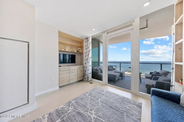 $4,200,000 | 1101 North Ocean Avenue, Unit 902, Asbury Park, NJ 07712
