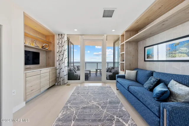 $4,200,000 | 1101 North Ocean Avenue, Unit 902, Asbury Park, NJ 07712