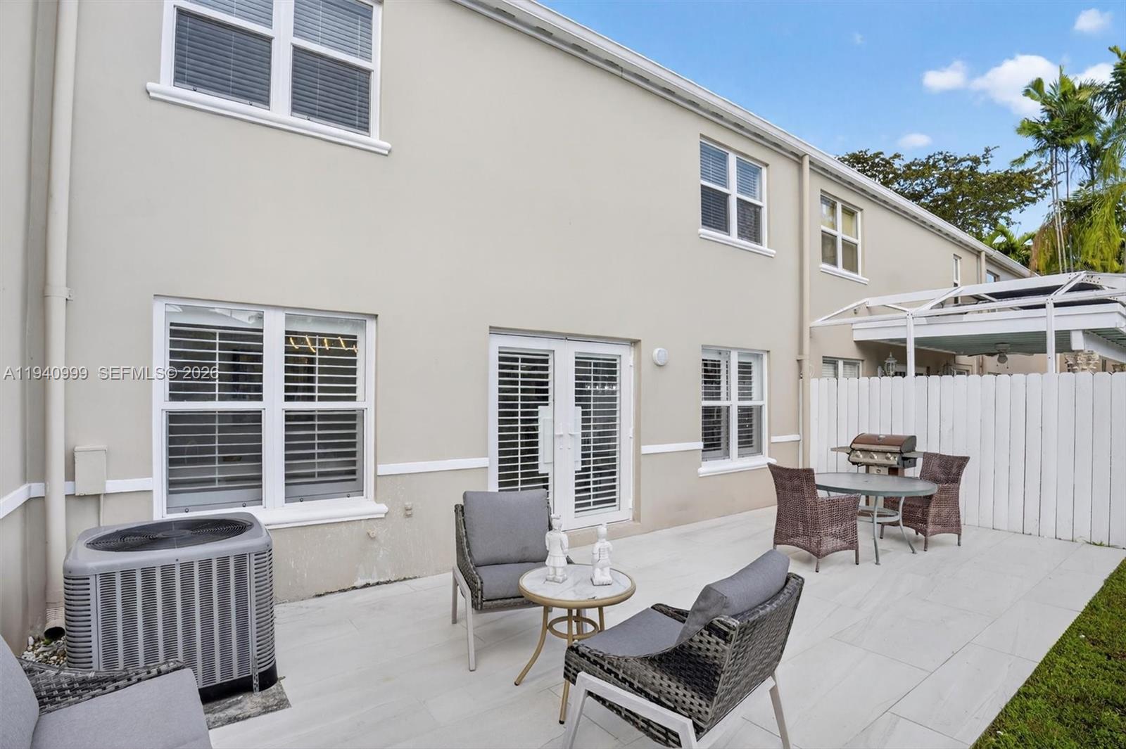 7110 Southwest 54th Street Miami, FL 33155 - Photo 11 of 63