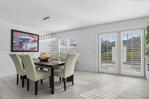 $850,000 | 7110 Southwest 54th Street, Miami, FL 33155