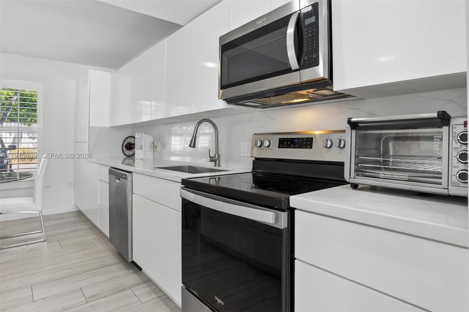 7110 Southwest 54th Street Miami, FL 33155 - Photo 30 of 63